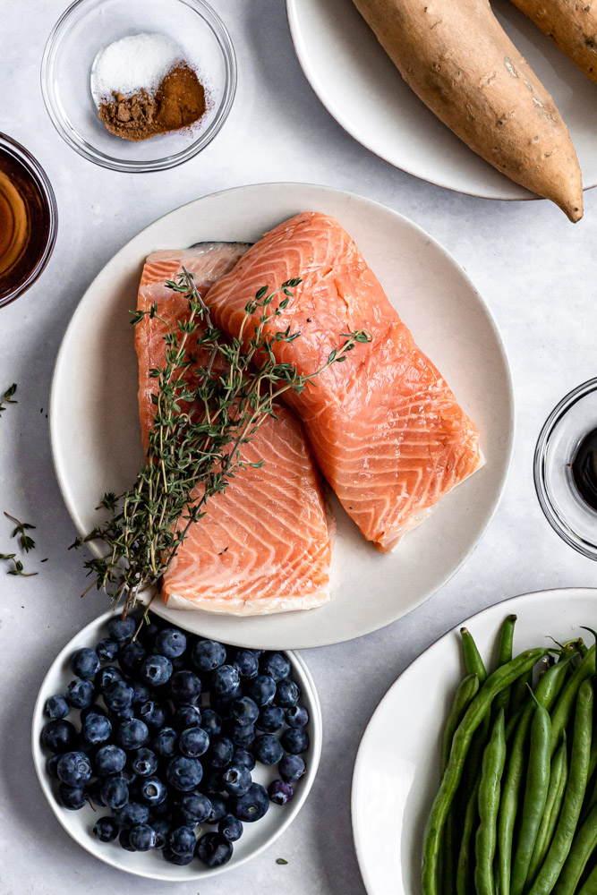 Healthy Baked Salmon with Blueberry Sauce
